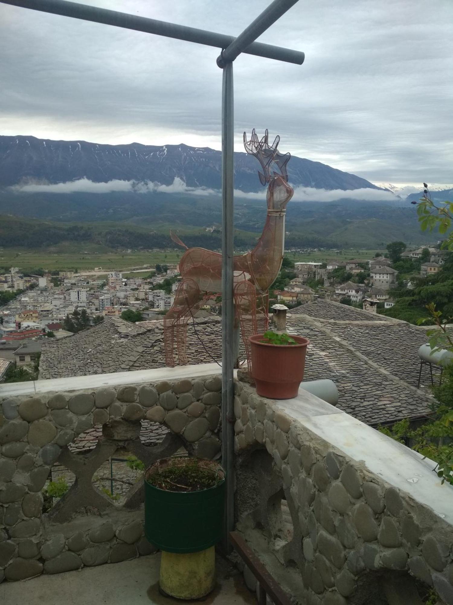 Karafil Guesthouse Gjirokaster Ngoại thất bức ảnh