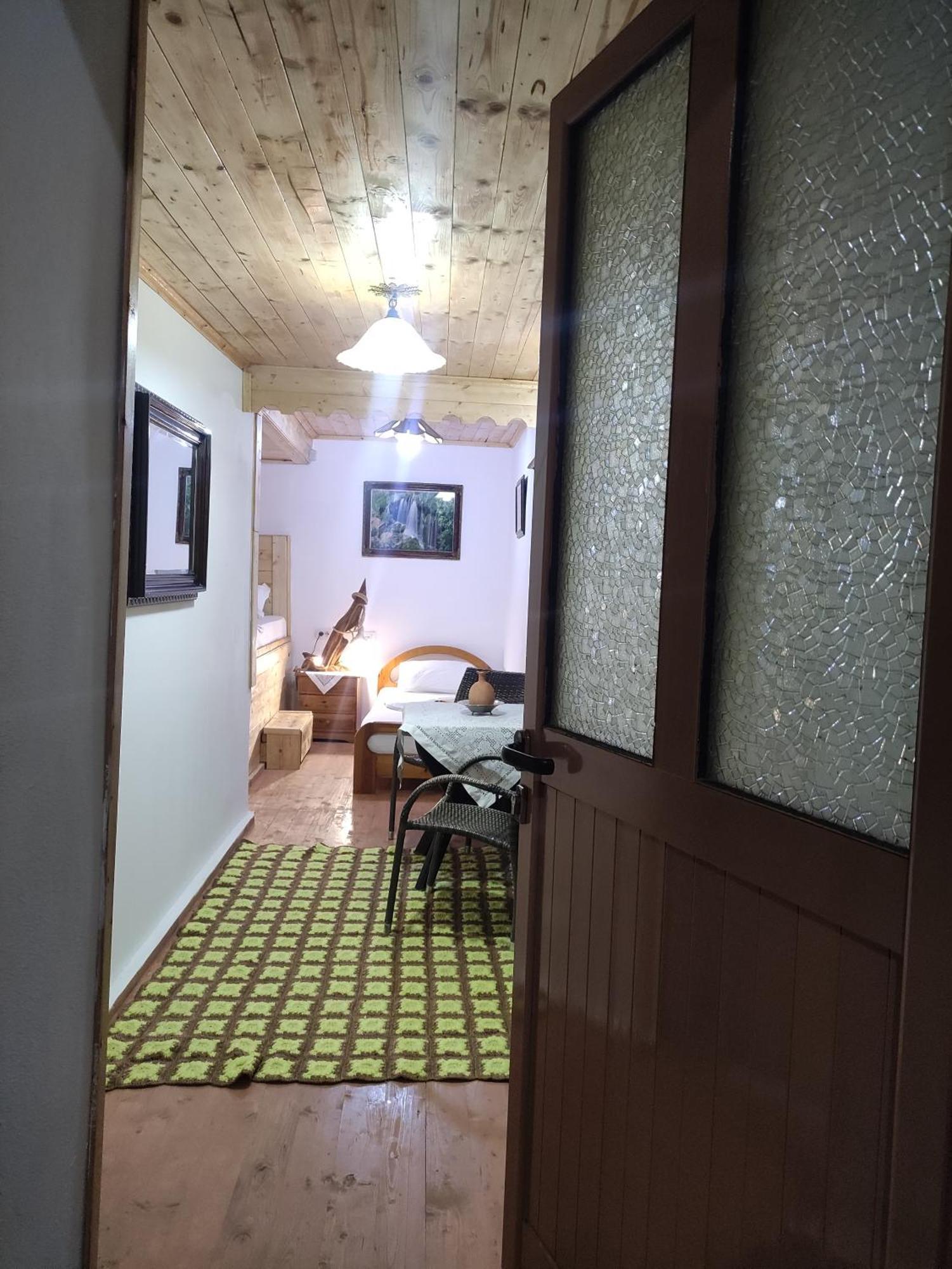 Karafil Guesthouse Gjirokaster Ngoại thất bức ảnh