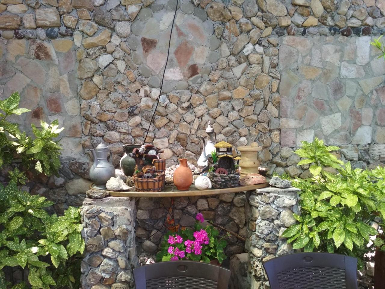 Karafil Guesthouse Gjirokaster Ngoại thất bức ảnh