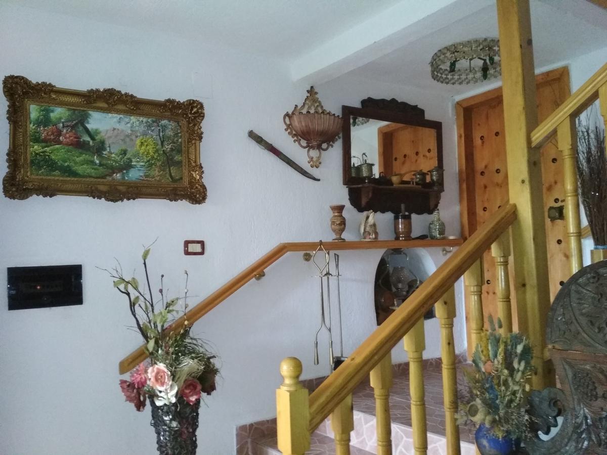 Karafil Guesthouse Gjirokaster Ngoại thất bức ảnh